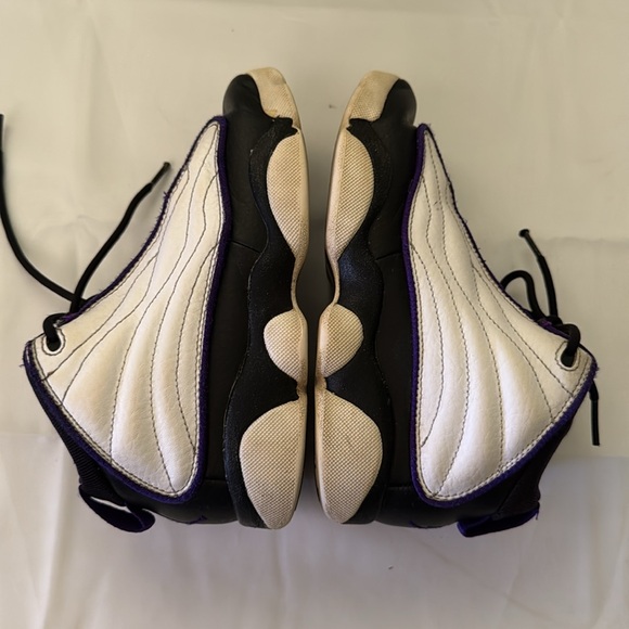 Air Jordan Pro Strong 'White Black Electro Purple
Youth Kids Size 2Y - Picture 7 of 12